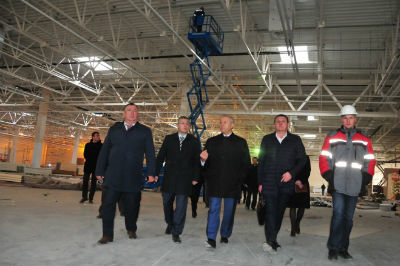 Валерий Радаев посетил место строительства торгового комплекса «Леруа Мерлен» в Саратове